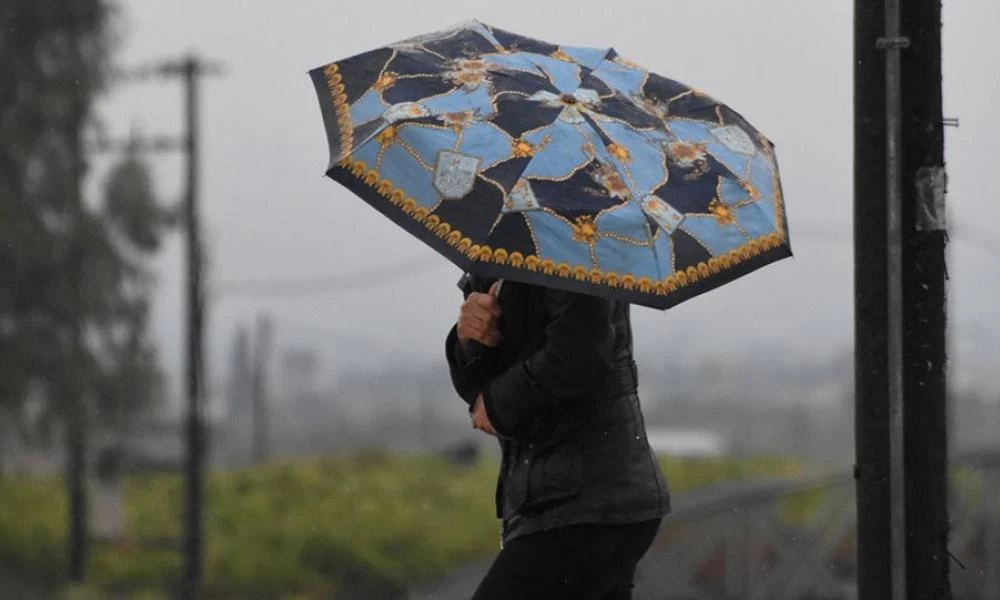 Καιρός: Έντονα φαινόμενα και αφρικανική σκόνη τις επόμενες ώρες